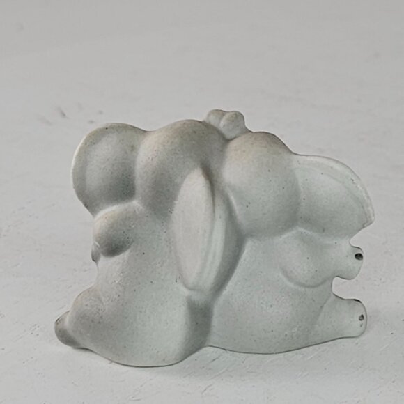 Vintage Freeman George Good Ceramic Kissing Elephant Couple Figurine Miniature - Picture 4 of 8